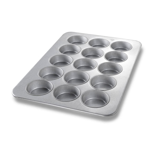 Chicago Metallic 45305 Glazed 15-Cavity Mini-Cake Pan