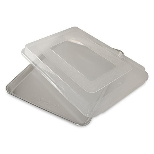 Nordic Ware Natural Aluminum Commercial Baker's Half Sheet with Lid