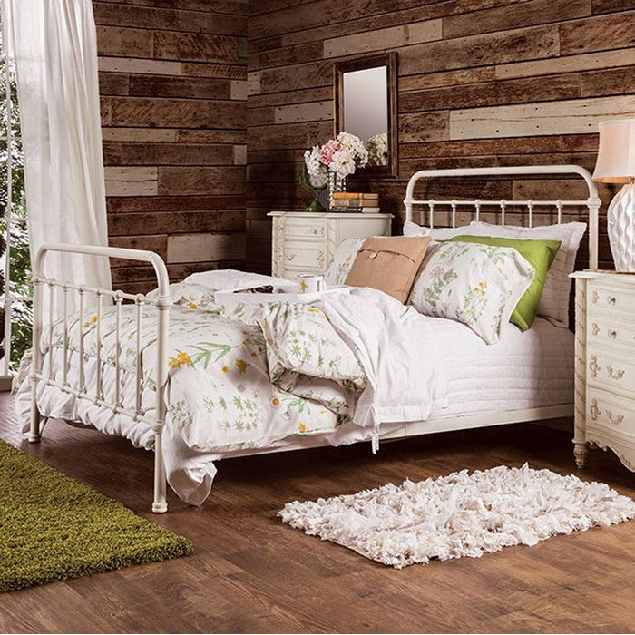 Aesthetic California King Metal Bed, Vintage White