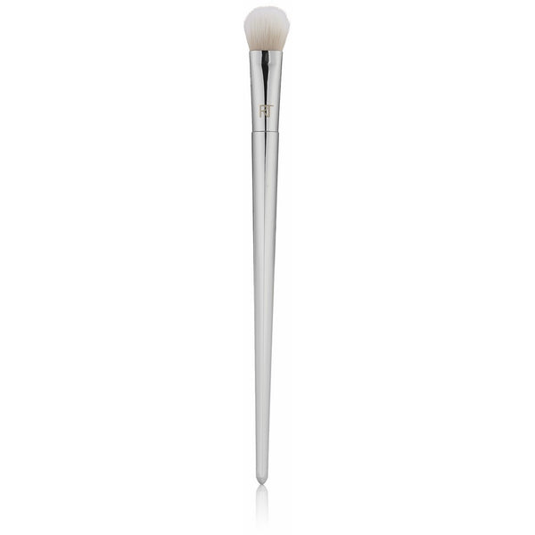 Real Techniques 200 Oval Shadow Brush, 0.914 Ounce, Blend Shadows and Apply Eyeshadow, Ideal for Powder, Cream, and Glitter Eye Shadows, with Ultra Plush Custom Cut Synthetic Bristles