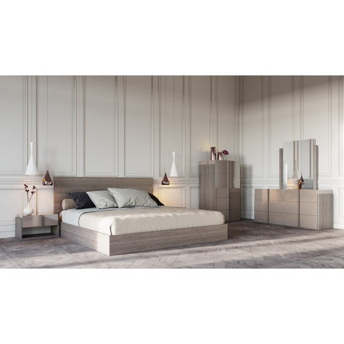 Modern Style Wooden Dresser with Multiple Drawers, Oak Brown