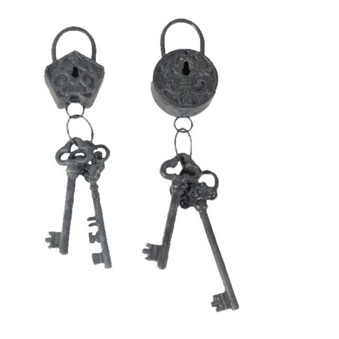 decorative 4 Piece Lock and Key Set Wall Accent, Antique Silver