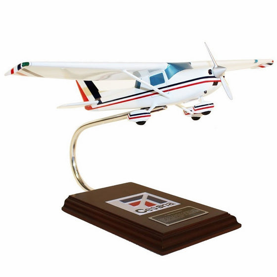 Mastercraft Collection Cessna Model C-150/152 Civil Aircraft Plane Airplane model Scale: 1/24