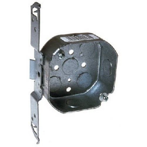 Hubbell-Raco 161 1-1/2-Inch Deep, 1/2-Inch Side Knockouts, Wood/Metal Stud Bracket 4-Inch Octagon Box