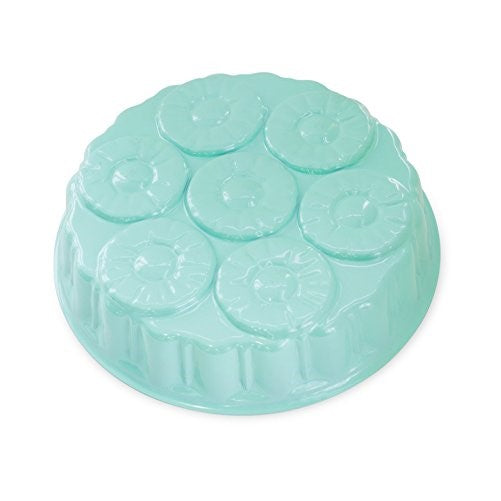 Nordic Ware Pineapple Upside Down Cake Pan, Colors Vary