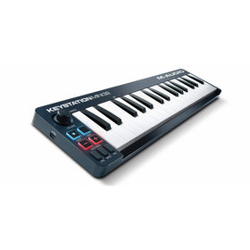 M-Audio Keystation Mini 32 II Ultra-Portable 32-Key USB MIDI Keyboard Controller