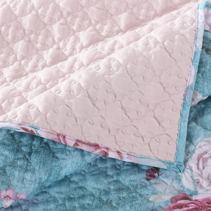 2 Piece Twin Size Quilt Set with Floral Print, Blue and White