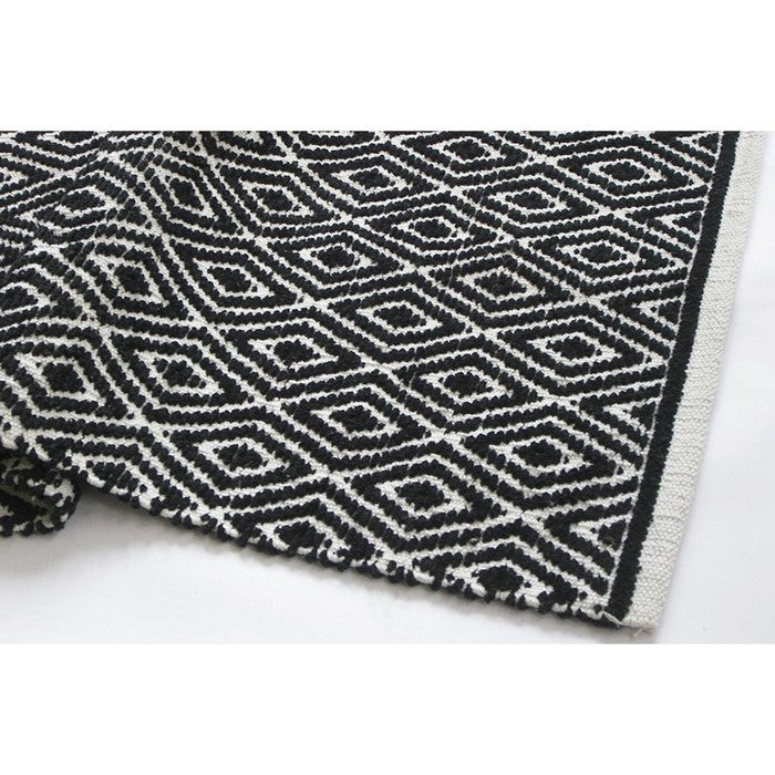 Diamond Pattern Cotton Chenille Rug Runner, Black And White