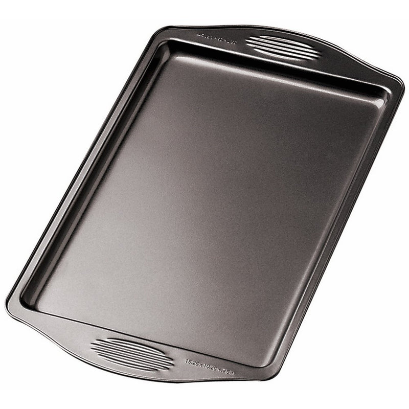 Wilton Excelle Elite 15 1/4 by 1 1/4 Inch Cookie Pan