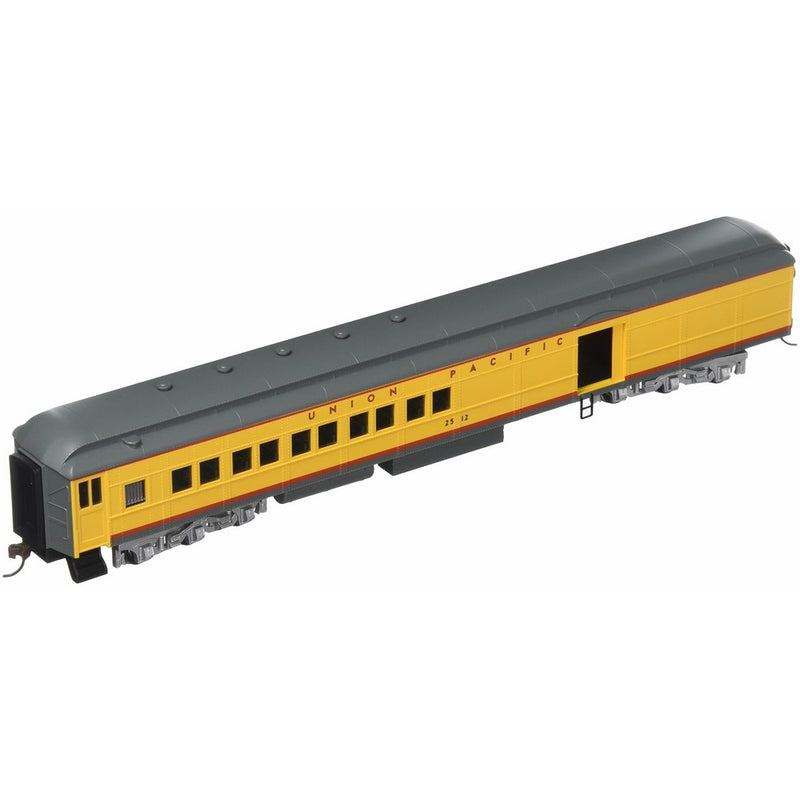 Bachmann Industries Union Pacific 4 Window Door #2512 72' Heavyweight Combine with Lighted Interior