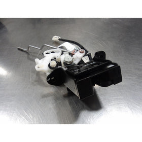 Mazda G22G-62-310M Trunk Lock Actuator Motor