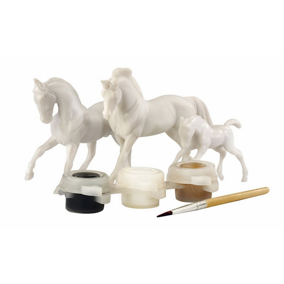 Breyer Stablemates Horse Family Painting Craft Activity Set