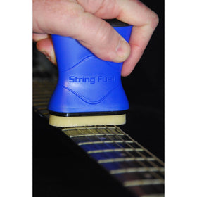 Music Nomad MN109 String Fuel Cleaner and Lubricant