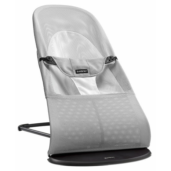 BabyBjörn Bouncer Balance Soft: Ergonomic Baby Bouncer Chair, Infant Bouncer Portable Bouncer Seat - Silver/White, Mesh