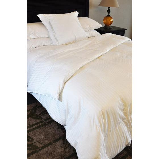 Natural Comfort Soft and Luxurious 310TC Sateen White Down Alternative Duvet Insert, Cal-king