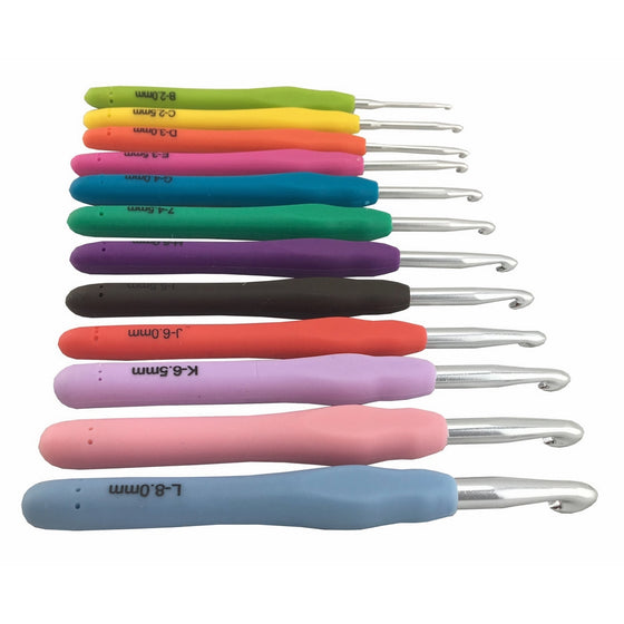 12 EXTRA LONG CROCHET HOOKS WITH ERGONOMIC HANDLES FOR EXTREME COMFORT. Perfect Hook set for Arthritic Hands. Longer Needles for Any Patterns, Bulky Yarns and Superior Results.